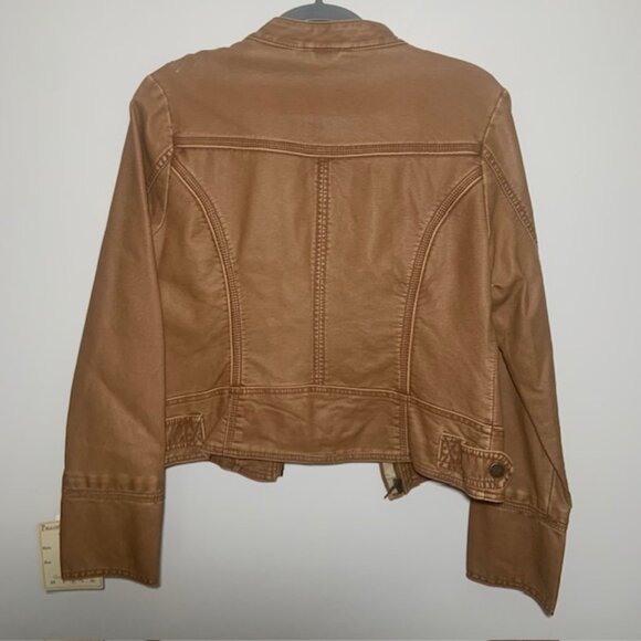 NWT Big Chill Women's Faux Leather Moto Edgy Chic Camel Jacket - Size M - Picture 9 of 9